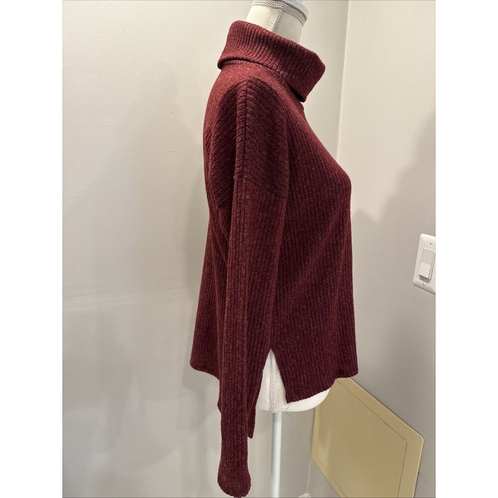 Forever 21 Womens Sweater Size Small Long Sleeve Solid Turtleneck Soft Maroon - Picture 3 of 5